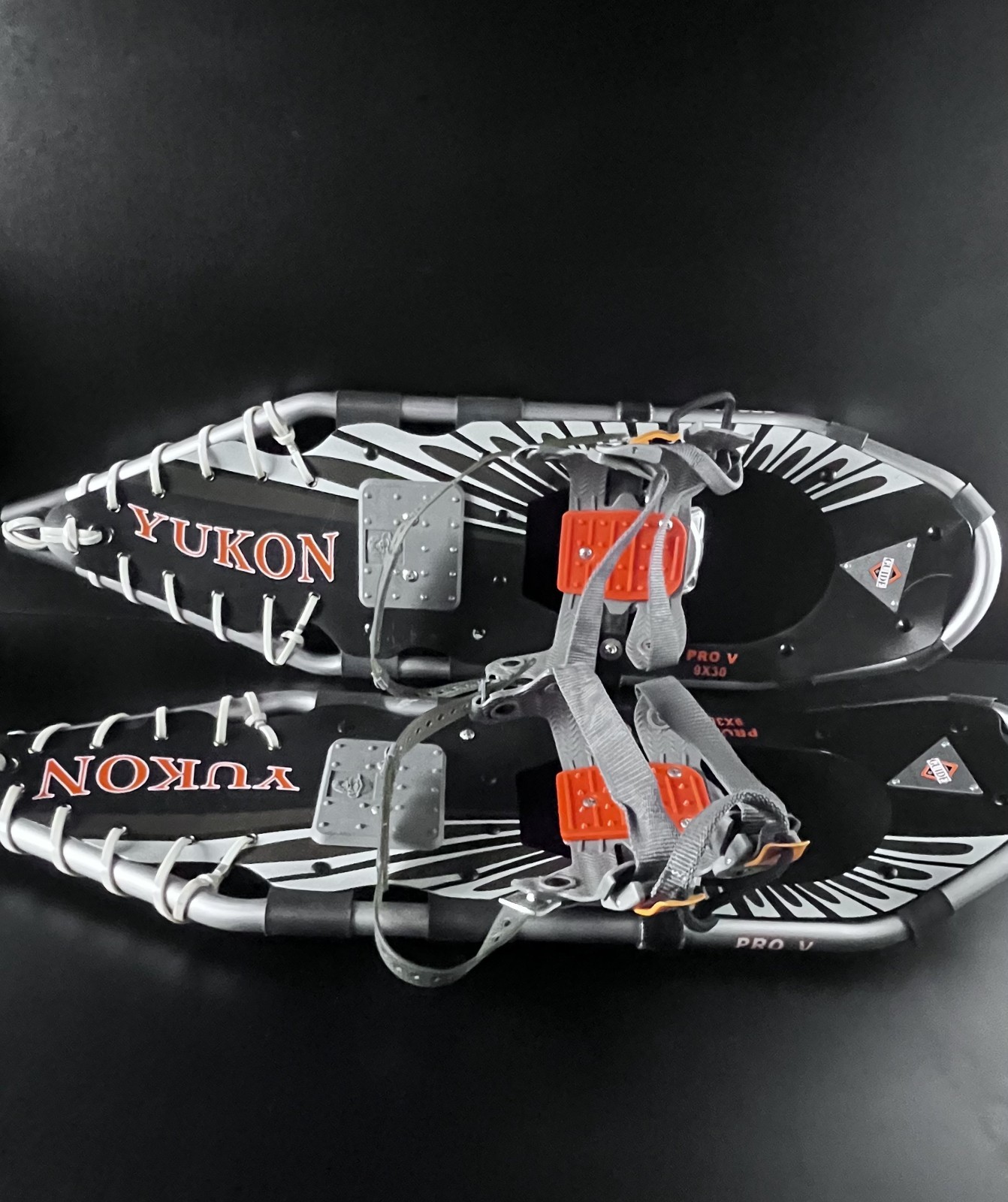 Yukon Charlie's Professional Guide Pro V Series Pair Snowshoes 9x30