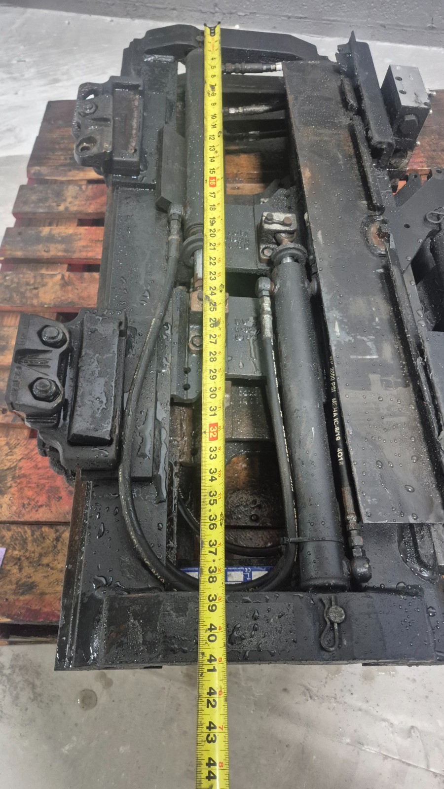 Cascade Class 2 Side Shift Fork Positioner – SPR229749-Z-RI – 5,000 lb Capacity