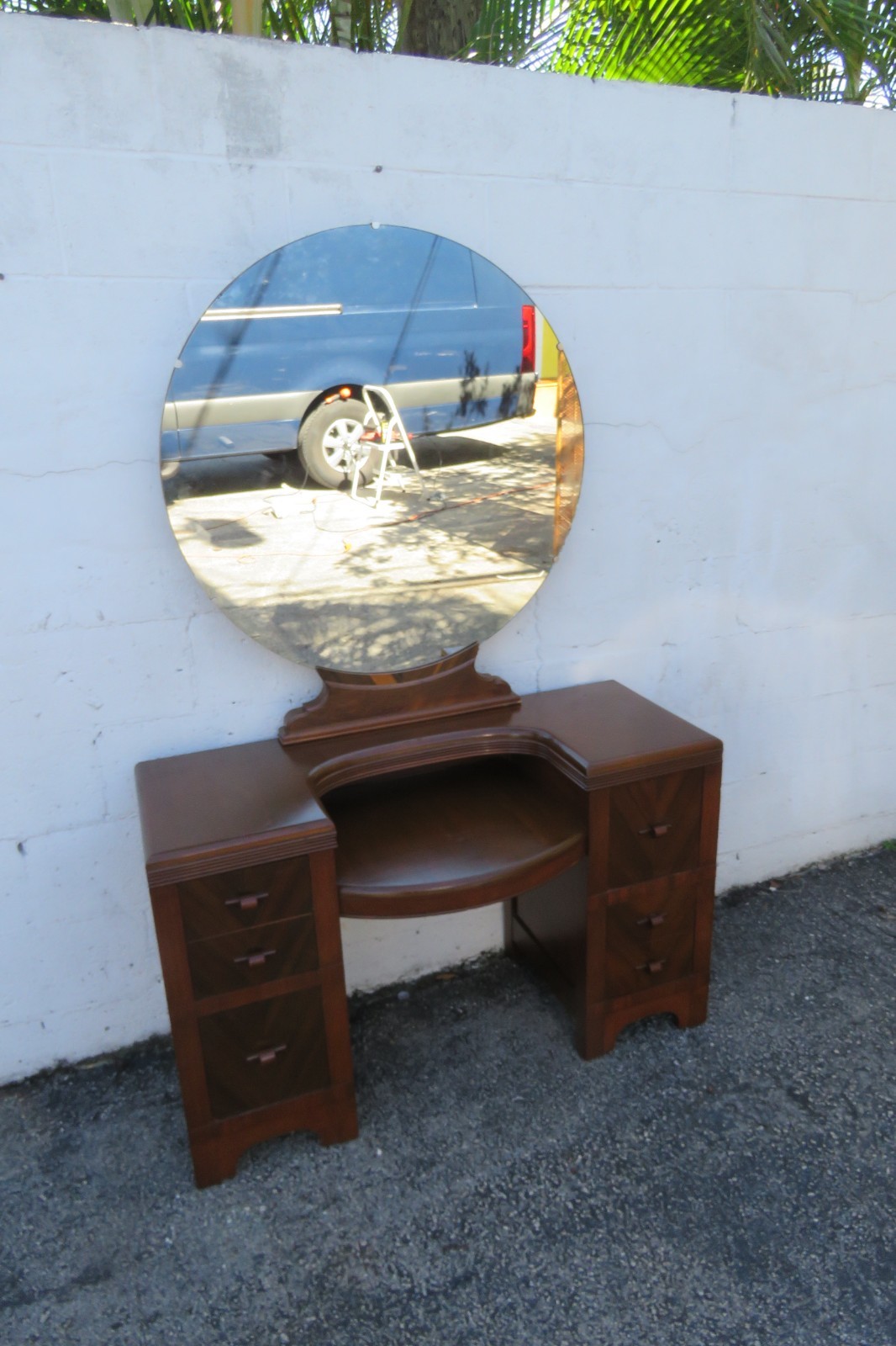 1920s Art Deco Vanity Makeup Table 6157
