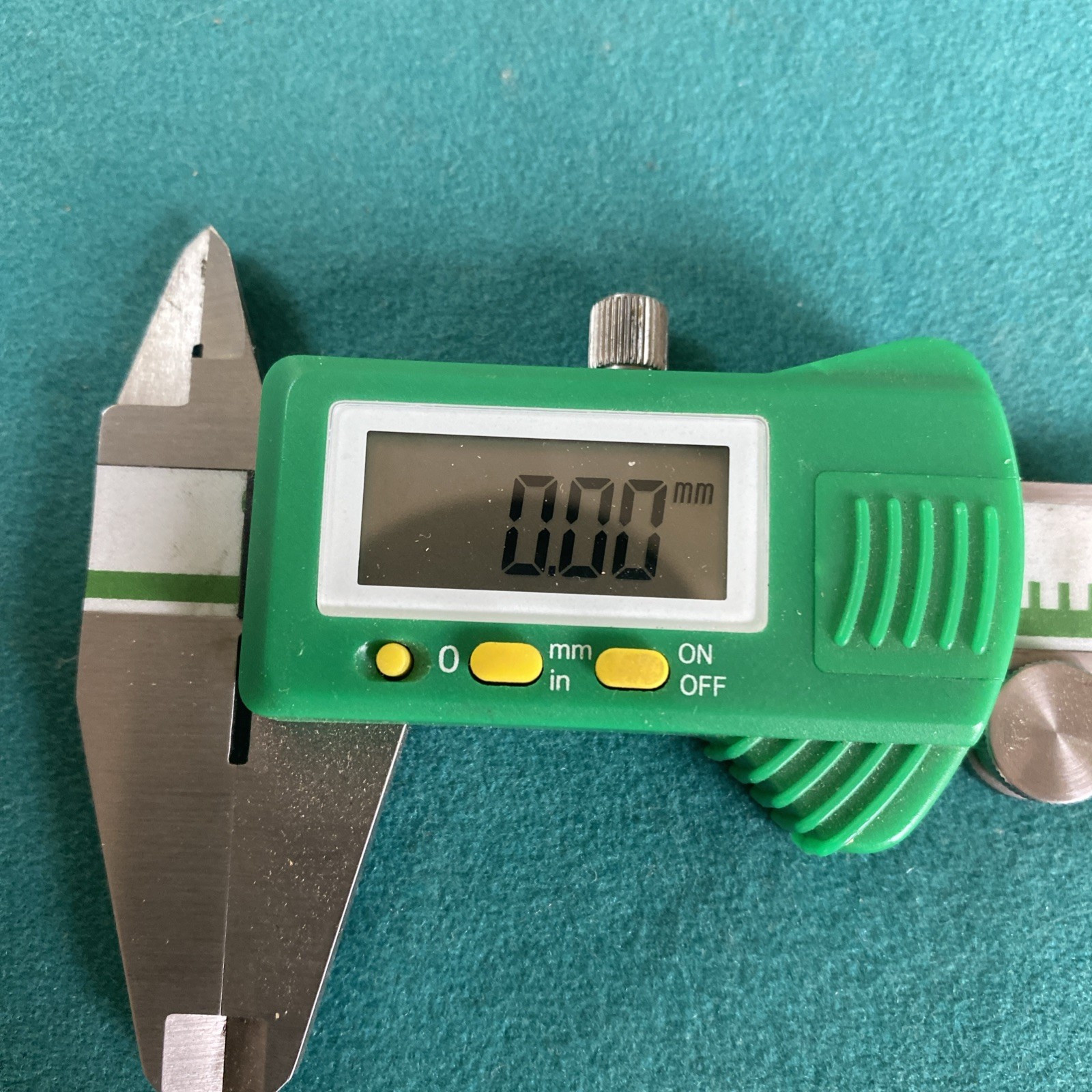 RCBS 87323 Electronic Digital Caliper In Case, New Battery, USED