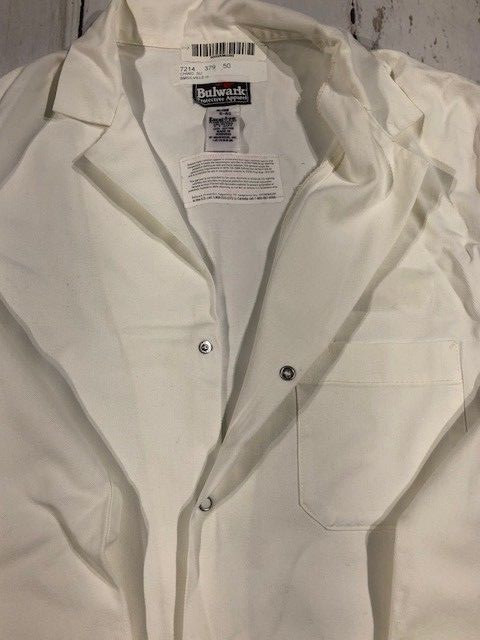 Bulwark Flame Resistant Lab Coat EXCEL-FR White ATPV 7,7 snap on closure
