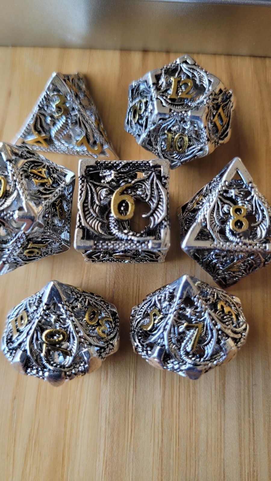 Hollow Metal Dice Set with Box, 7-Piece DND Gaming Dice for RPGs