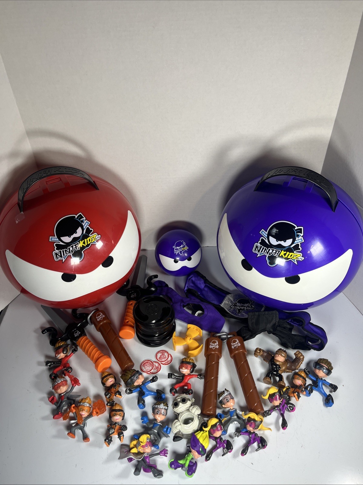 Ninja Kidz Lot Giant Mystery Ball Toy Purple/Red Case Figures Costume Mask Belt