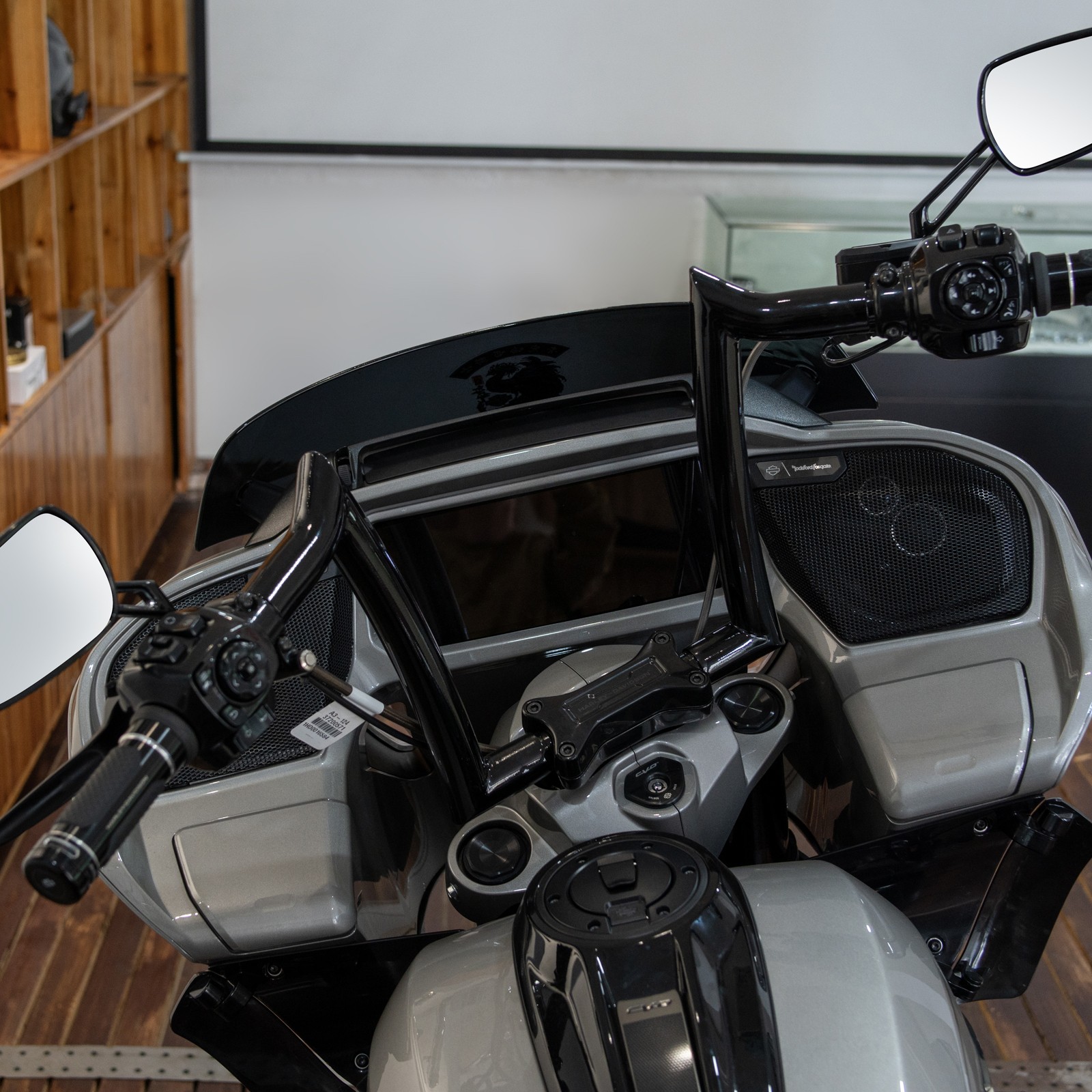 Handlebar for Harley Davids CVO Road Glide 2024+，Road Glide2025+ Black