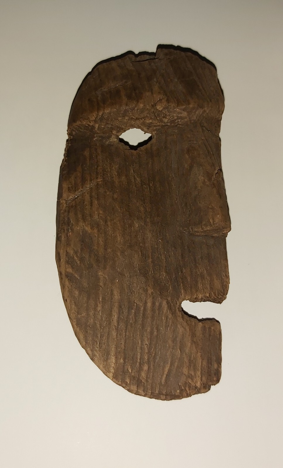 Akaska Native; Inuit / Inupiat, Shaman's Maskette (ancient).