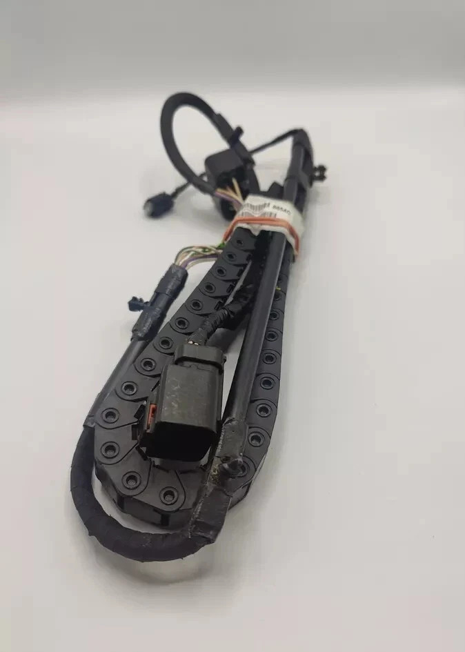 68078885AC OEM MOPAR 2012 Town & Country Sliding Door Left Wire Track TESTED