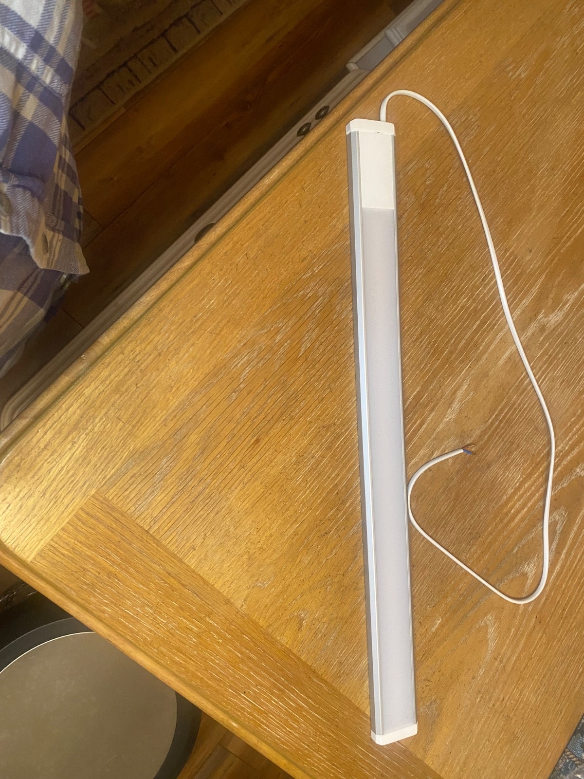 2' Under Cabinet LED Hardwired Light Bar 3000K 100,000 Hours Lifetime