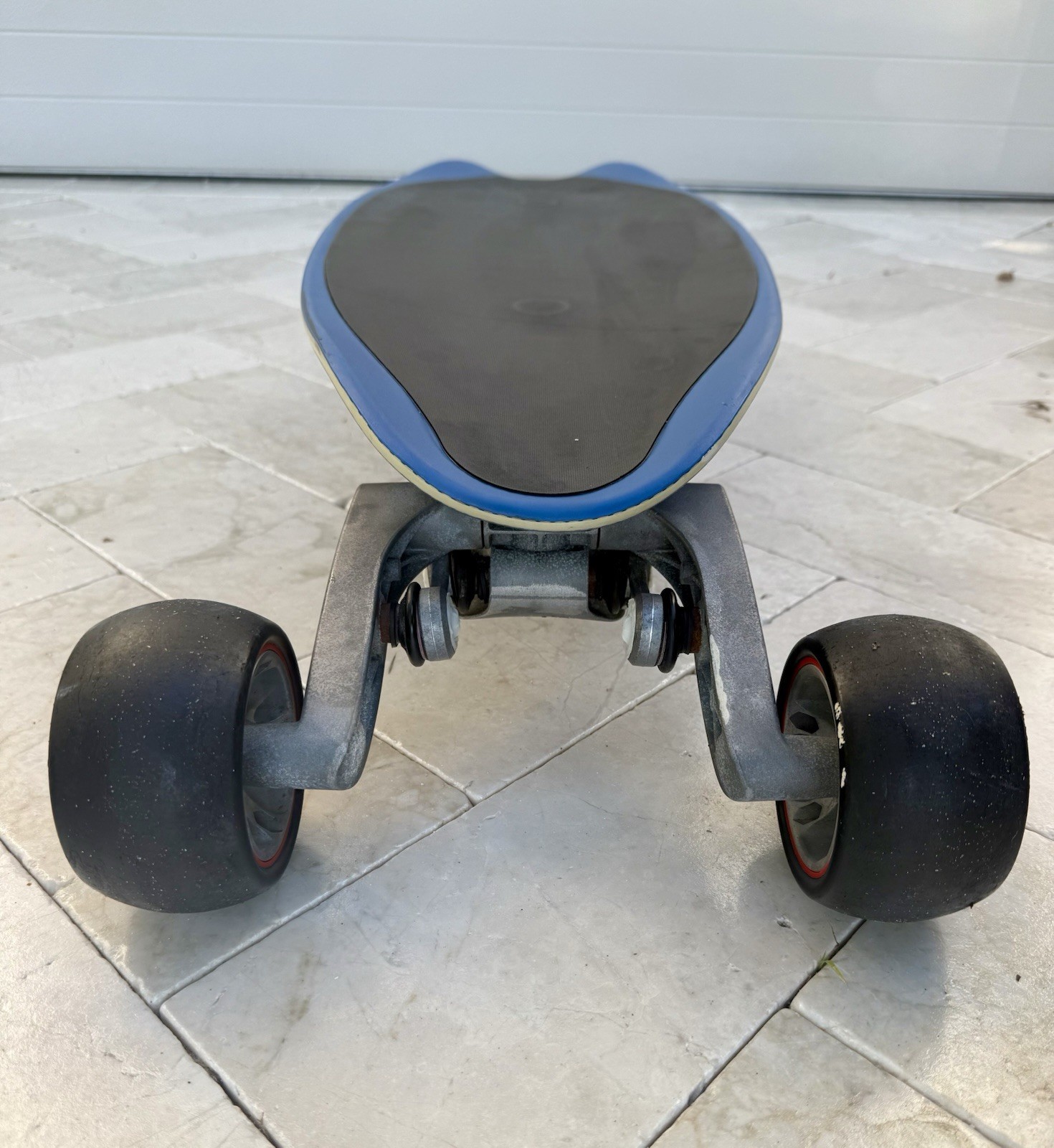 BMW StreetCarver Skateboard,The Most Clean And Low Usage You Can Find