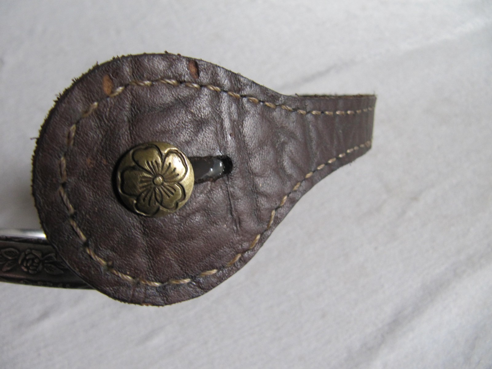 Ladies Rose Floral Engraved Stainless Western Rowel Spurs w/ Leather Straps