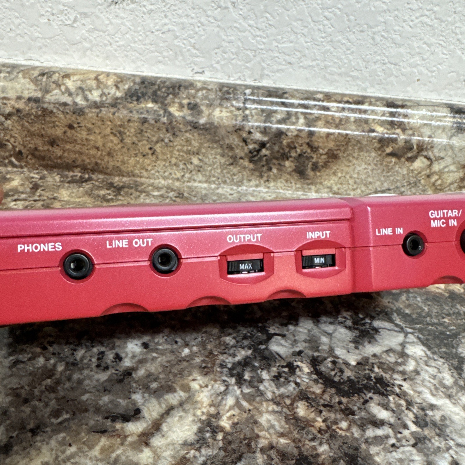 TASCAM CD-GT1 Portable Guitar Trainer Battery Powered NO AC ADAPTER - Tested