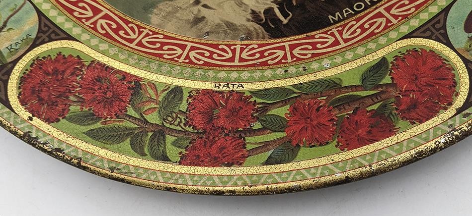 MAORI CHIEF NEW ZEALAND ILES ROTORUA PHOTOGRAPHIC TOLEWARE DISH c1901-1905