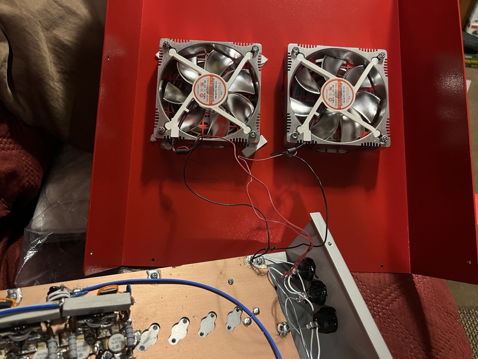 Donkey Stomper Mobile 1000V-HG-2X8 PILL CW TRANSMITTER