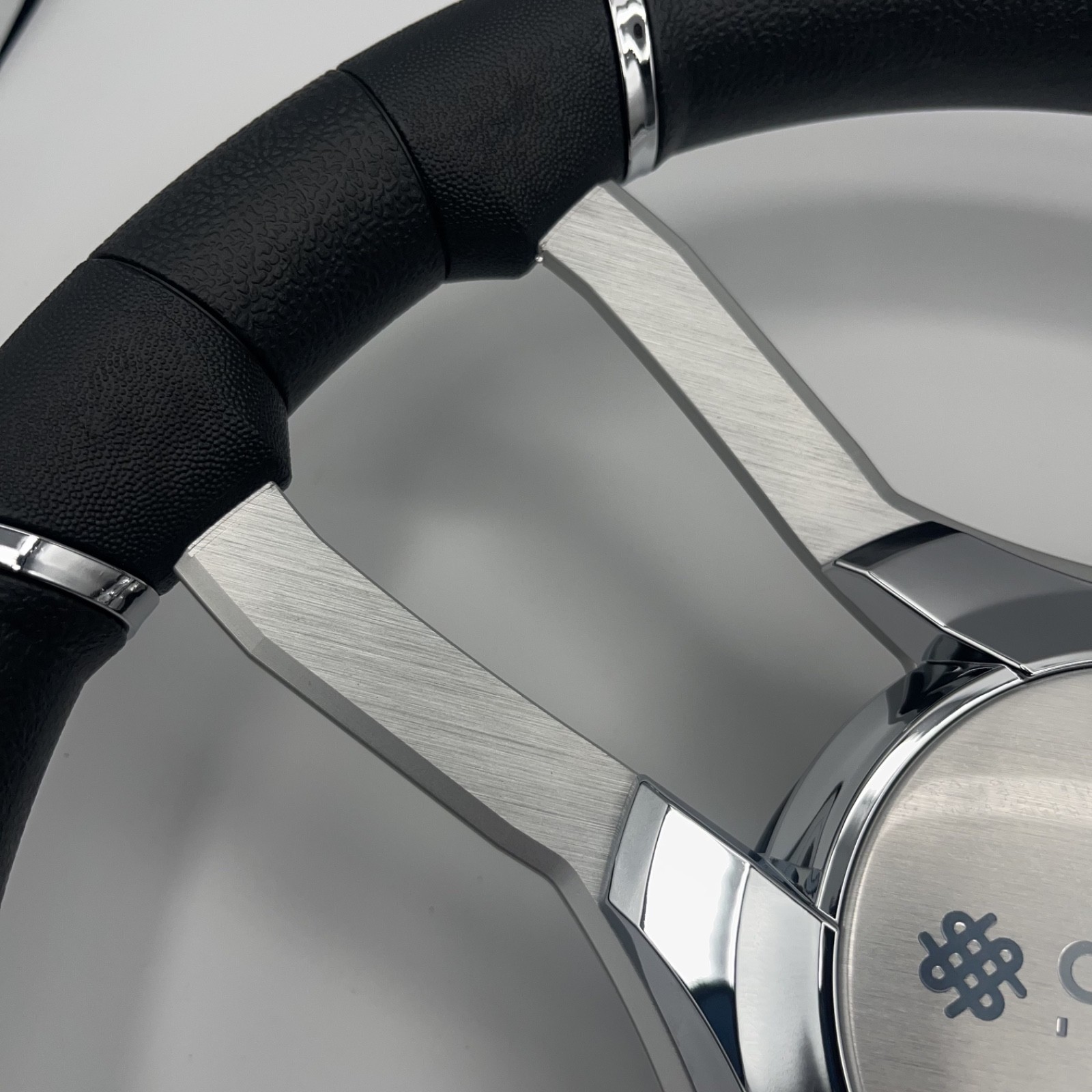 Malera Boat Steering Wheel Brushed Alum Spoke | Gussi Italia Center Cap