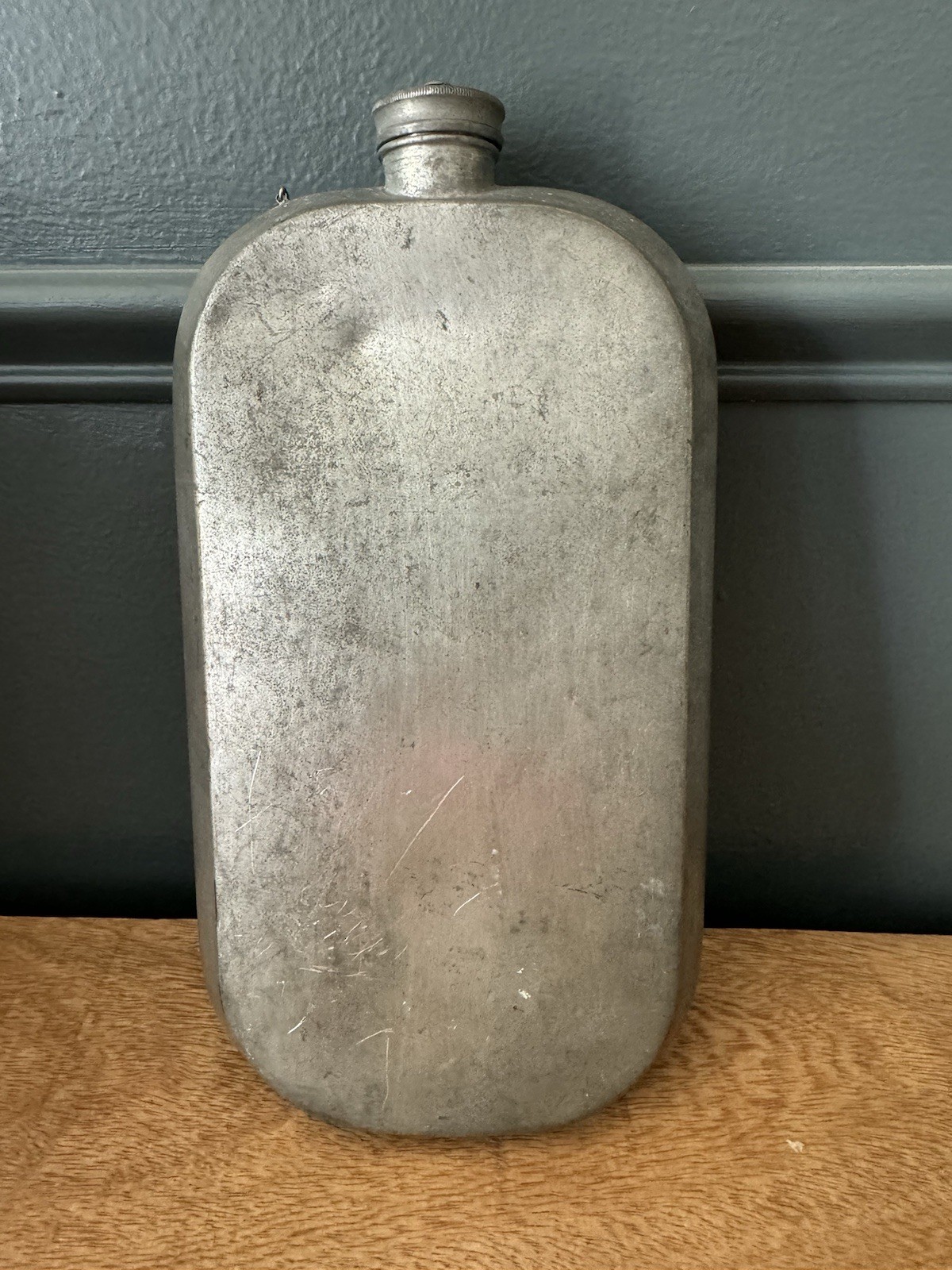 ANTIQUE PEWTER ABERCROMBIE & FITCH 24 OUNCE FLASK|CANTEEN WITH CHAIN
