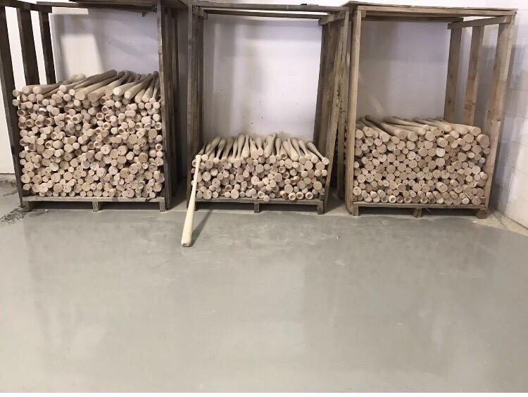 10 Wooden Blem Baseball Bats (FREE SHIPPING!)