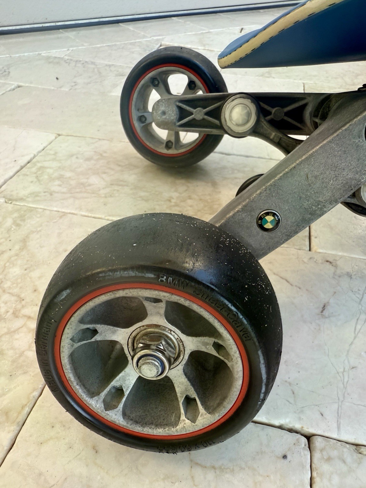 BMW StreetCarver Skateboard,The Most Clean And Low Usage You Can Find