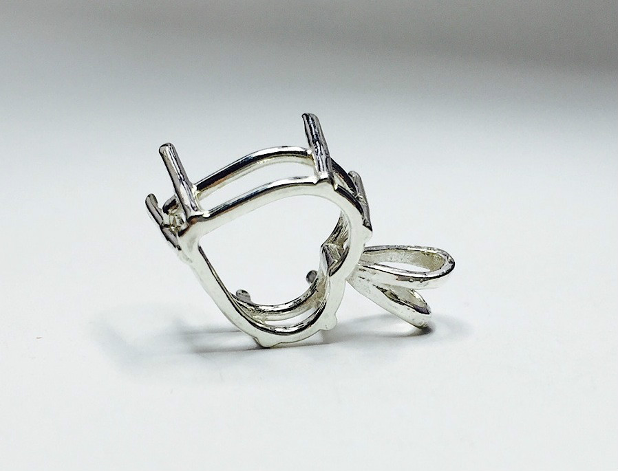 Heart Cast Wire Sterling Silver Pre-Notched Pendant Setting (4x4mm to 16x16mm)