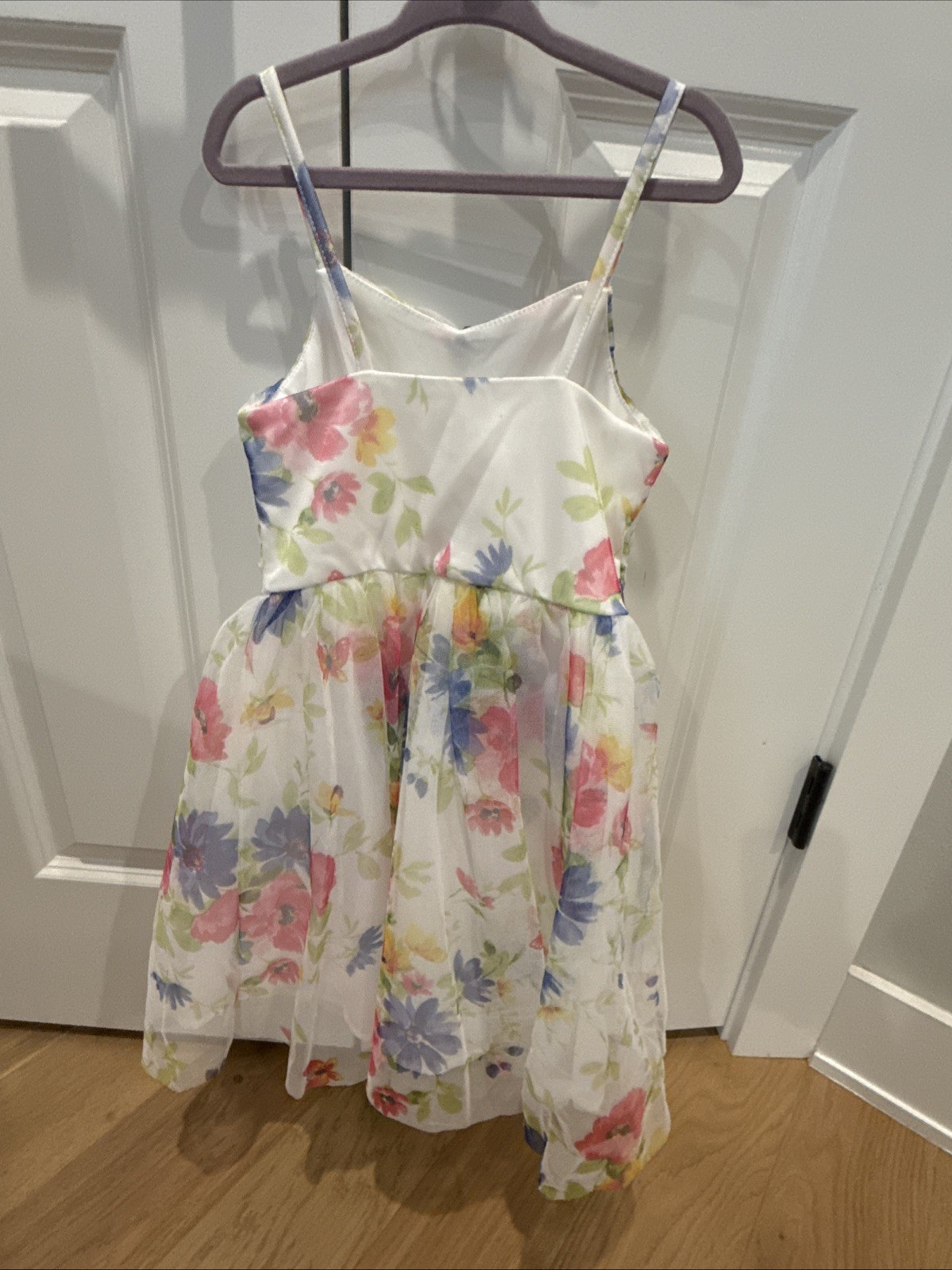 Girls Beautiful Spring/Easter Dress, Size 6