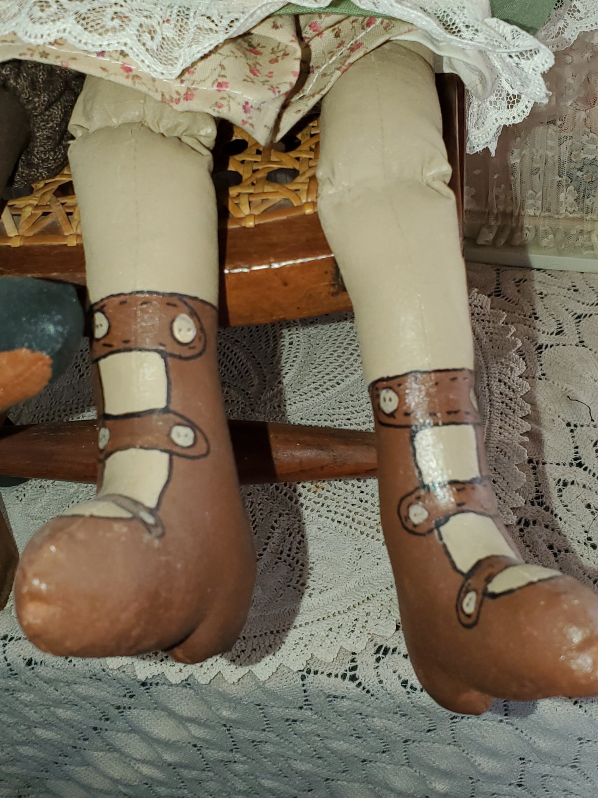 OOAK Folk Art Handmade 19” Paper Mache & cloth Twin dolls Sign Dorothy Shunke 09