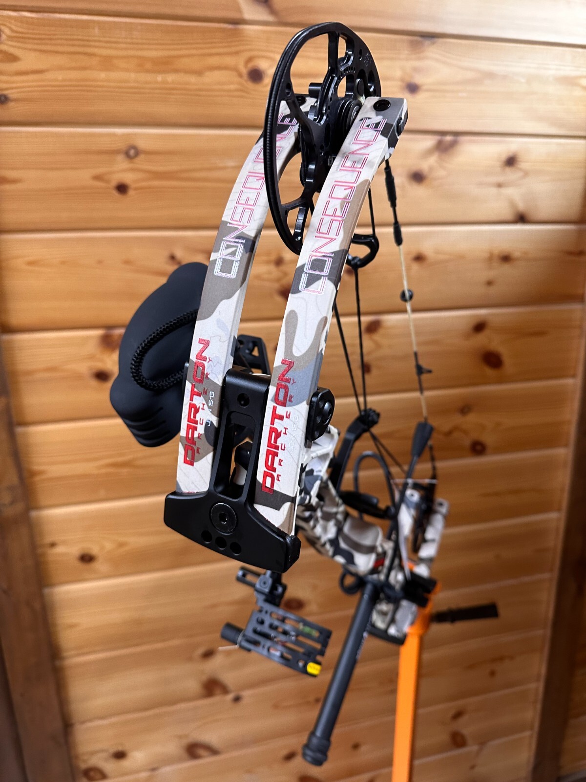 New Darton Consequence RH 70# Vuni Camo Ready to Hunt Package Bear