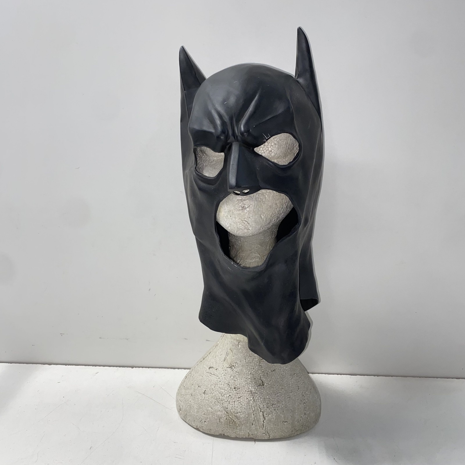 Batman Black Full Head Rubber Superhero Mask for Cosplay Fair