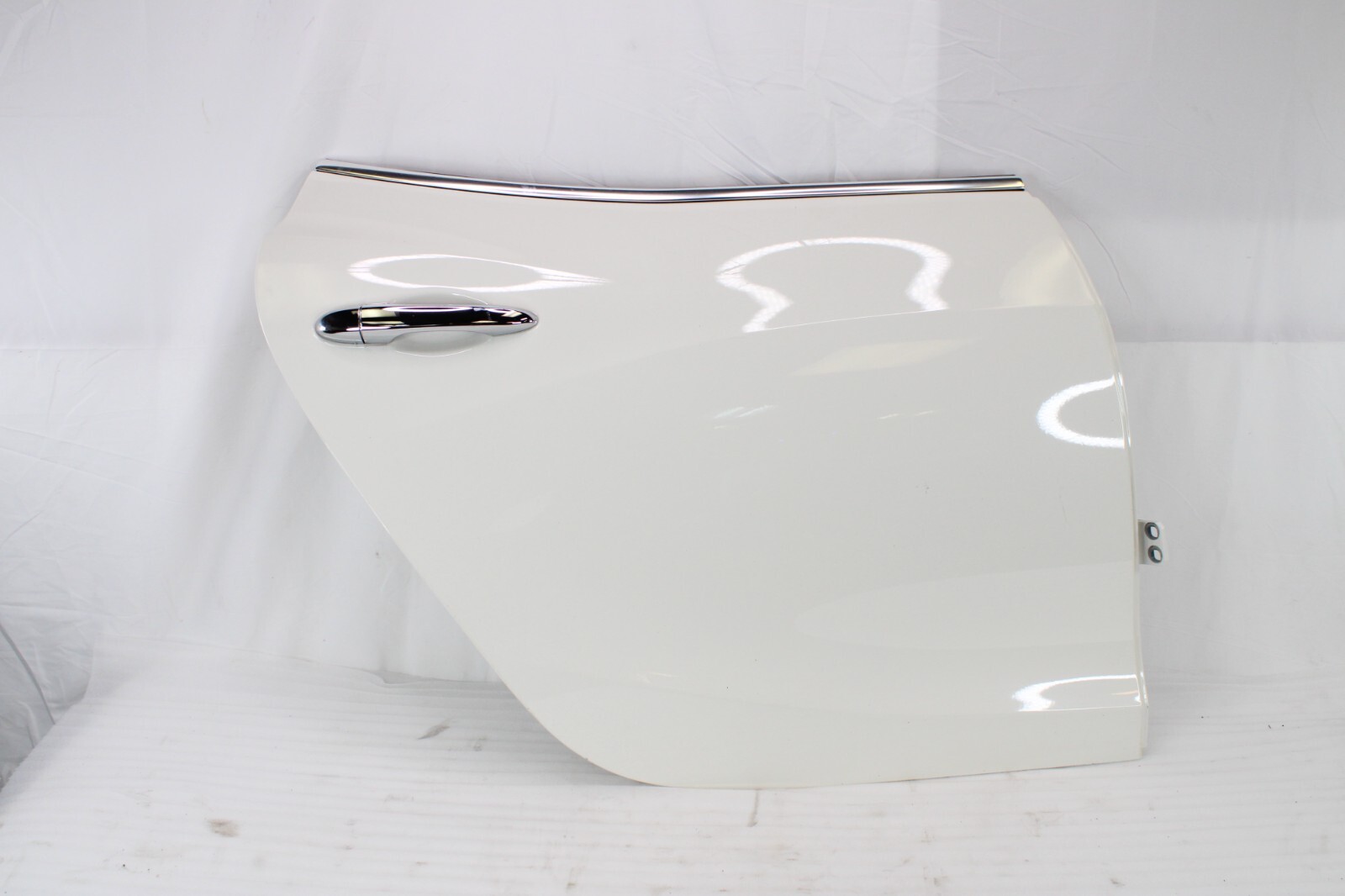 🚀 2014-2017 MASERATI GHIBLI REAR PASSENGER SIDE EXTERIOR DOOR SHELL BIANCO