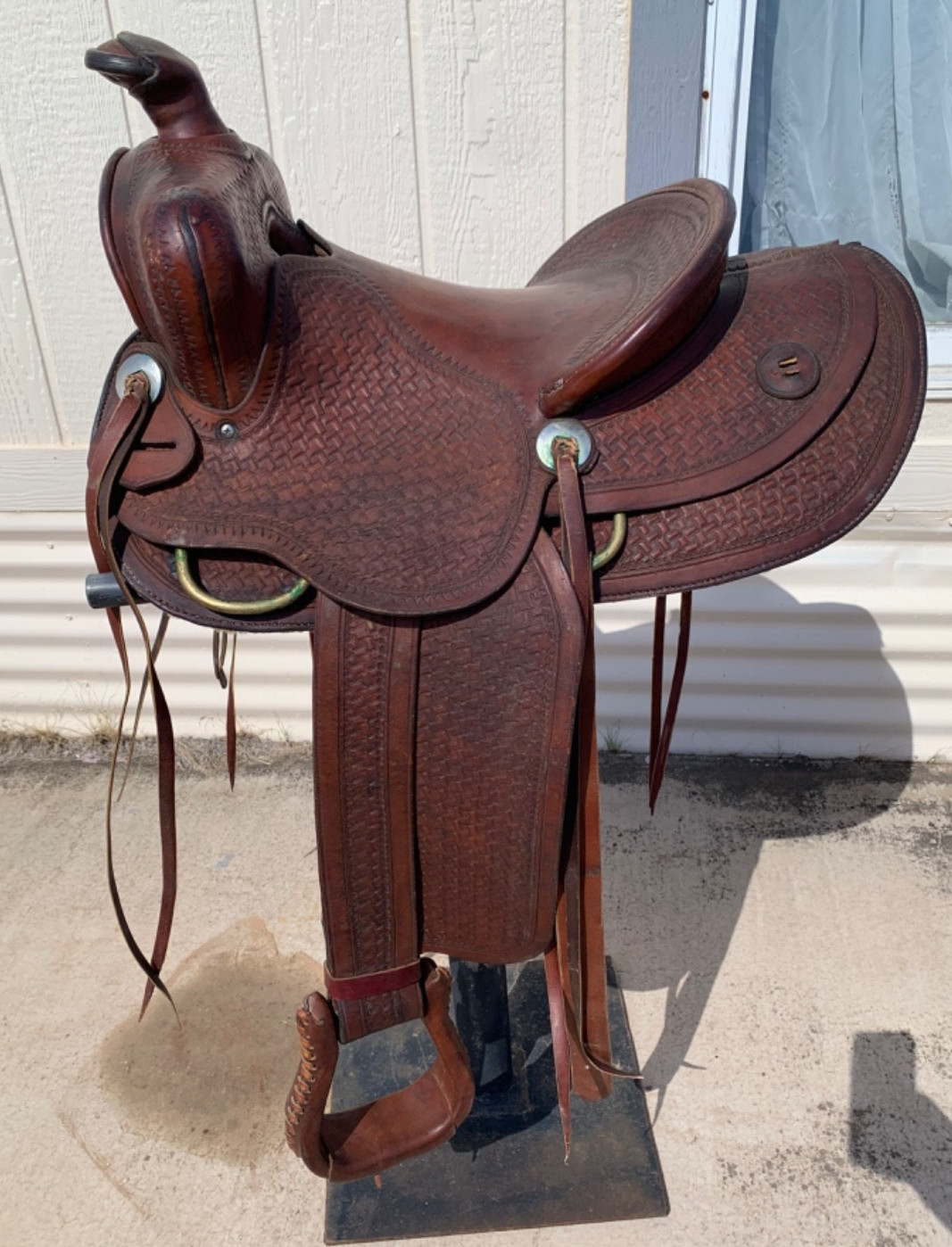 Gorgeous Maker Marked  13.5" Seat Vintage Western Saddle mw