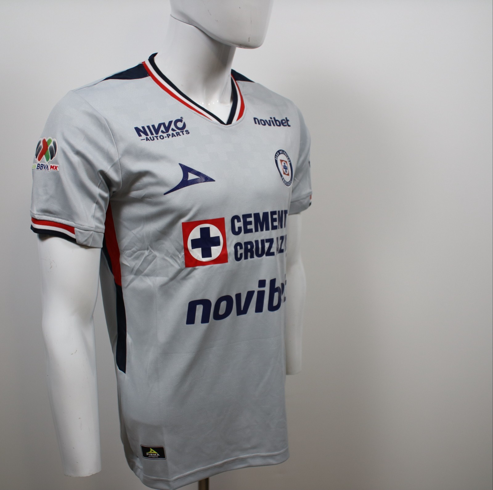 CRUZ AZUL VIS 25/26 CON PARCH LIGA MX (Talla Reducida) slim fit LEER DESCRIPSON