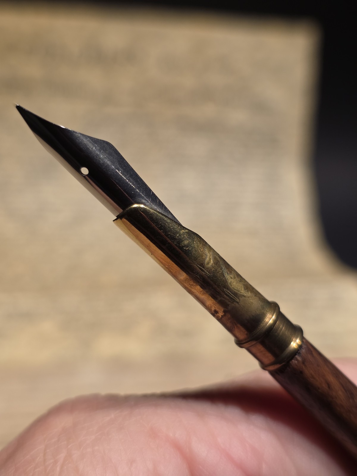 7" Antique Style Wood Turned Single Dip Pen