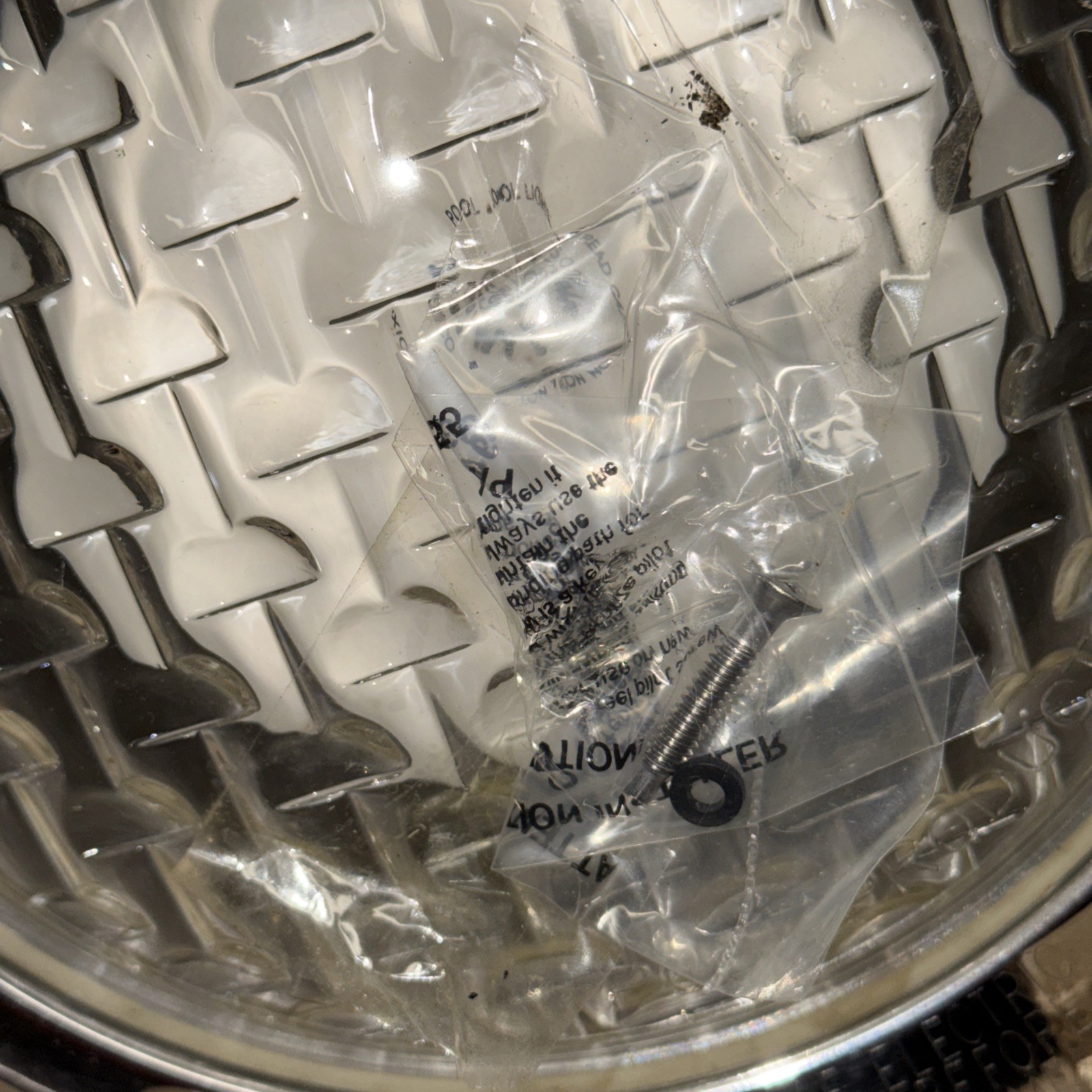 Pentair 78456300 Amerlite Pool Light 120V 500W 100’ Cord SS Face Ring – Open Box