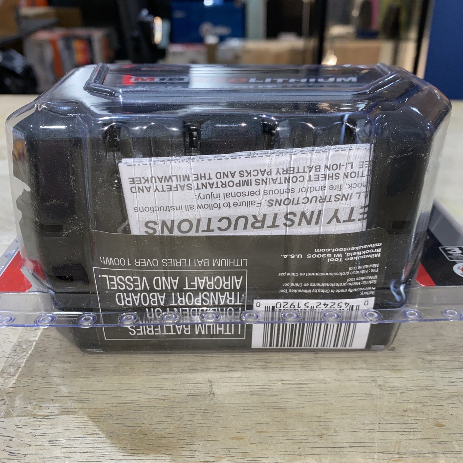 Milwaukee 48-11-1812 M18 RedLithium High Output HD 12.0 Battery Pack