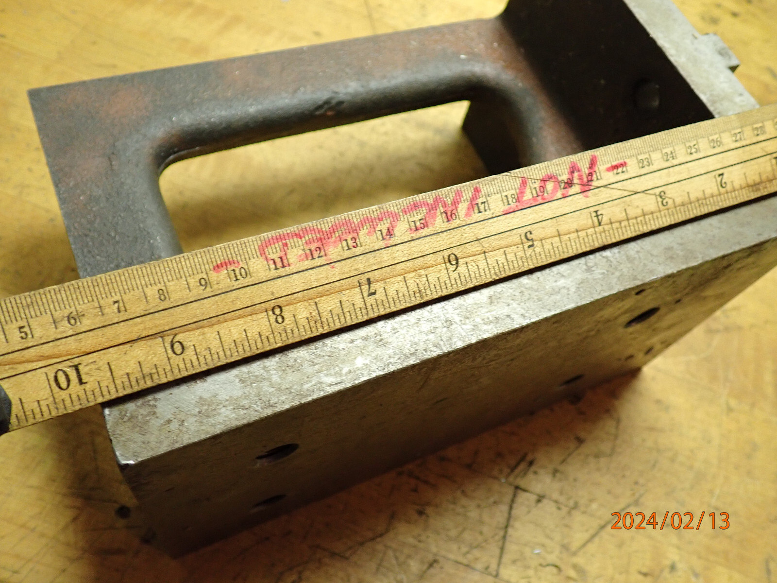 LOT A31 MACHINIST ANGLE PLATE WITH KEY WAY AND 1/2-13 HOLES POSSIBLE SUBURBAN