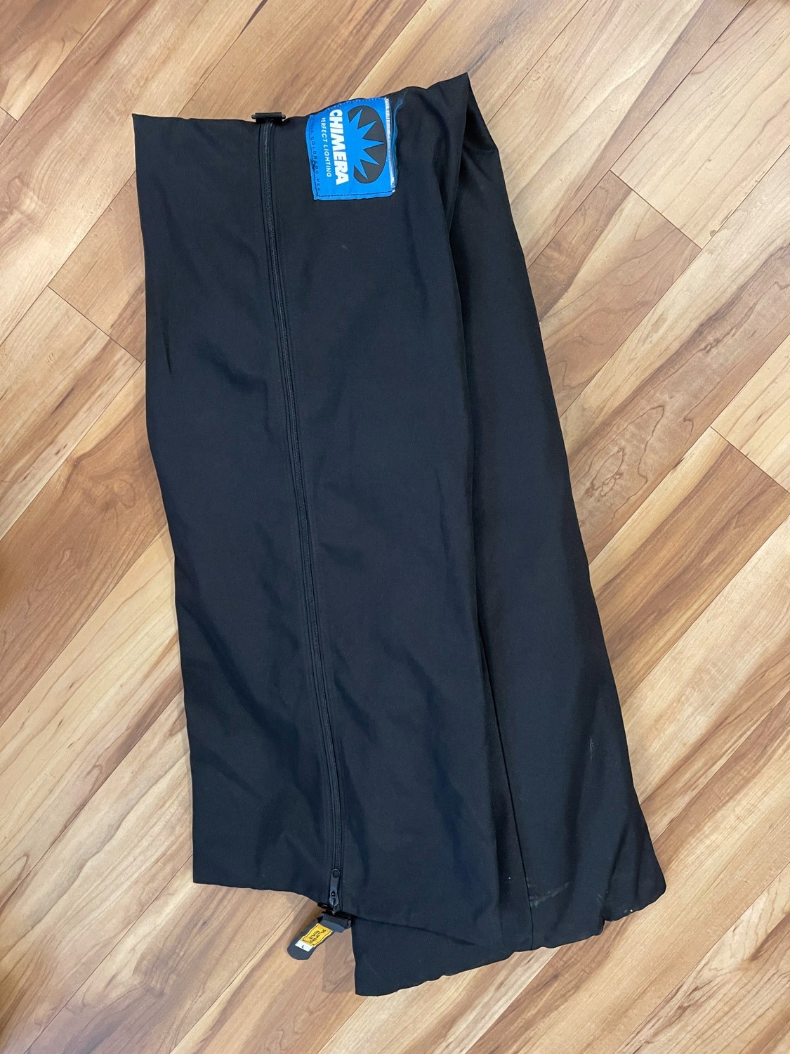 CHIMERA Super Pro Plus-Shallow in Mint Condition 54" x 72" x 22"