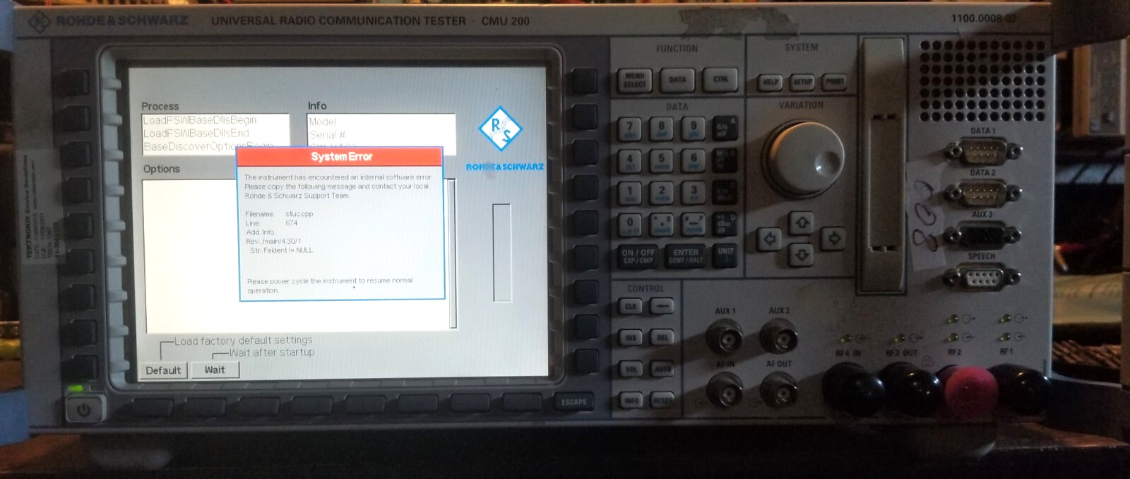 Universal Radio Communication Tester R&S CMU200