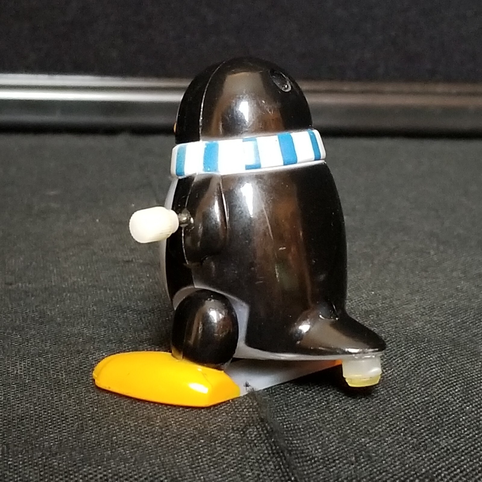 Z Wind Ups Peter The Backflipping Penguin RARE HTF