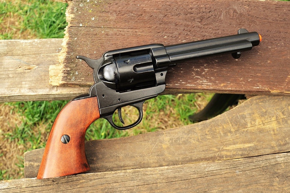 Colt M1873 Old West Revolver - 1873 - Peacemaker - Non-Firing Denix Replica