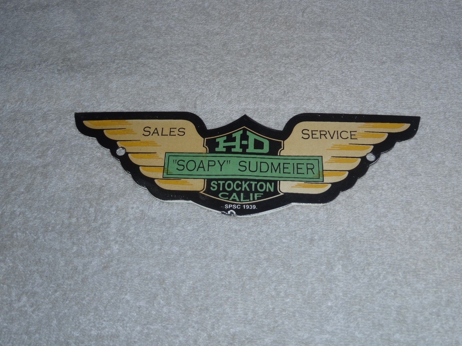 VINTAGE 1939 HARLEY DAVIDSON MOTORCYCLE SOAPY WINGS PORCELAIN METAL GAS OIL SIGN