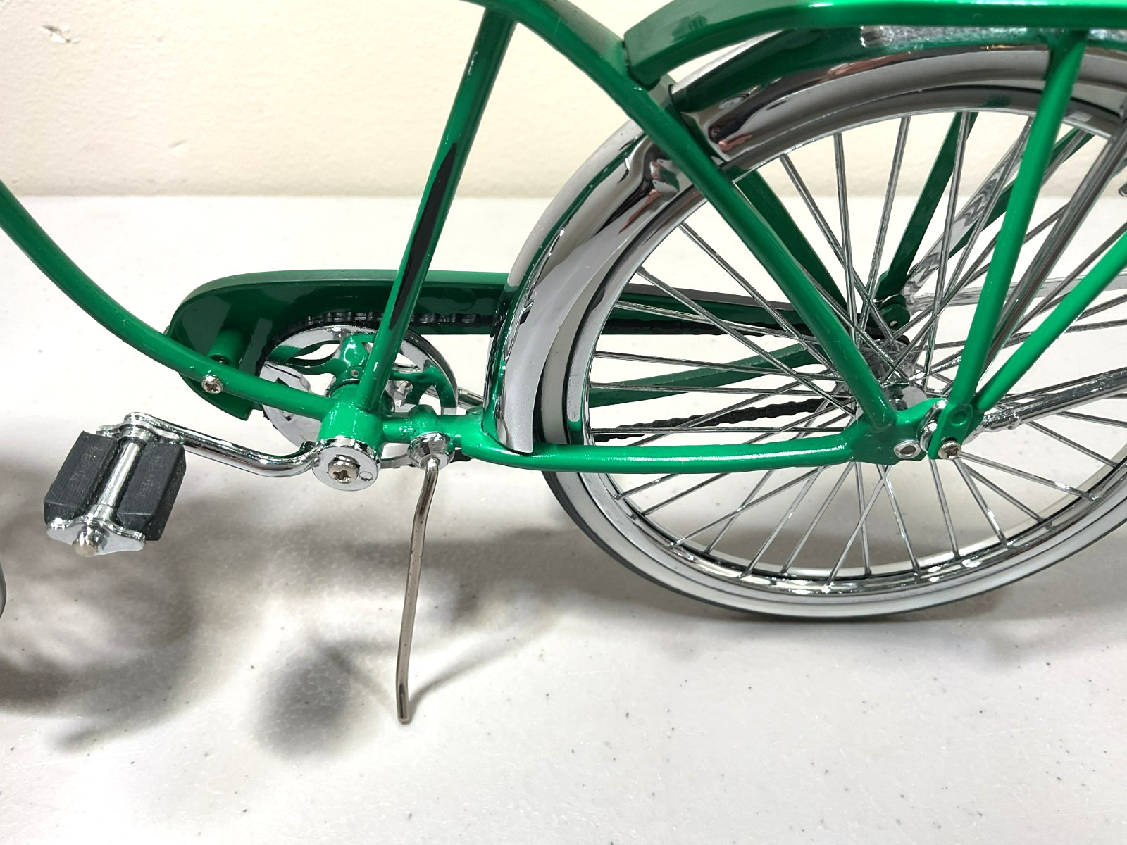 Schwinn Phantom bicycle, Die-cast Metal, 1:6 Scale, Green Enamel Finish, Nice!