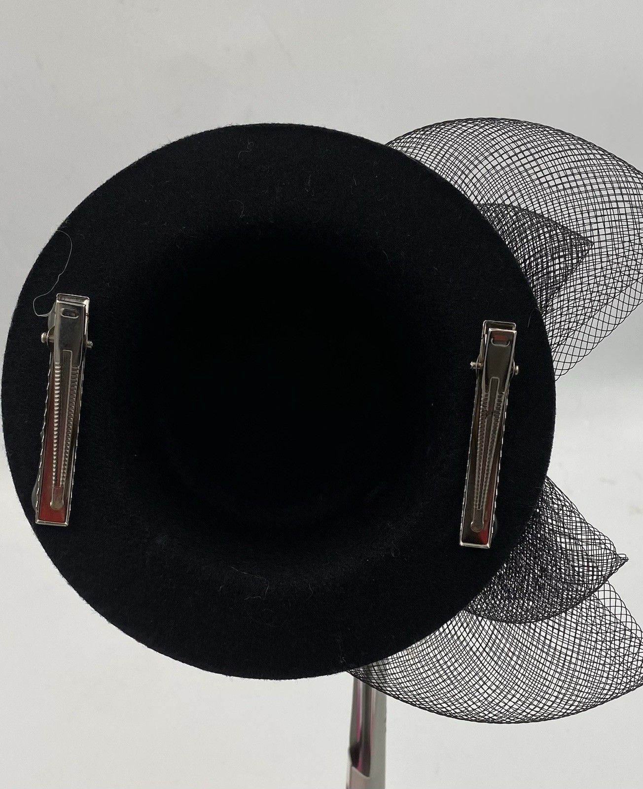 FASCINATOR Black VELVET Hat W/NETTING & FEATHER Party KENTUCKY DURBY