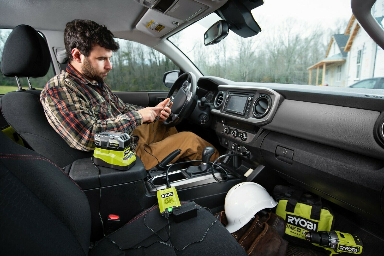 NEW RYOBI 18V 120-Watt 12V Automotive Power Inverter with Dual USB Ports RYi120A