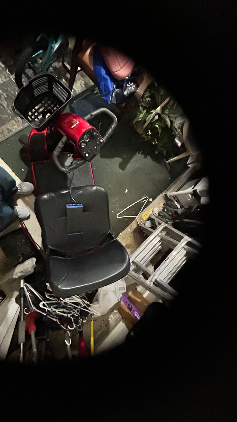 (MUST FIGURE OUT OWN SHIPPING!!!) Pride HVY DTY 4 Wheel Mobility Scooter whlchar