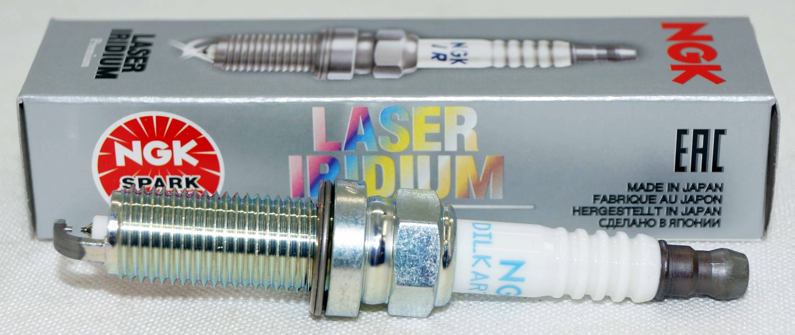 Set of 4 Genuine NGK 96964 Laser Iridium Spark Plugs DILKAR7H11GS