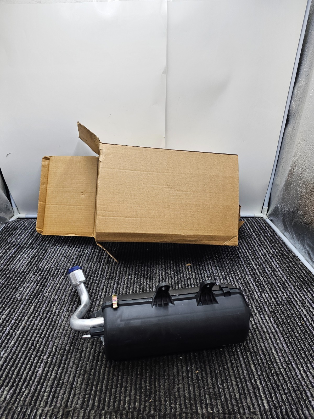 Omega Environmental Technologies 37-23233-AM Accumulator fits Ford F250 350 450