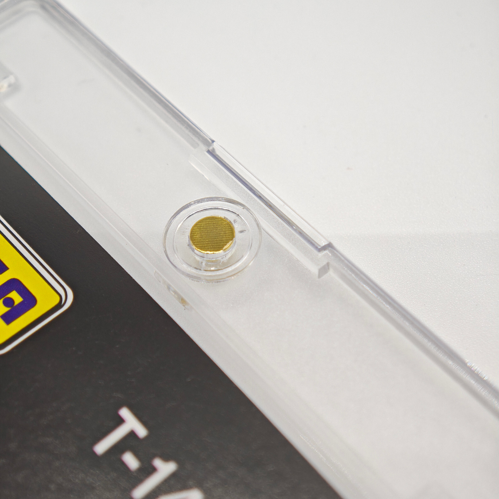 100 Pack Magnetic Trading Sports Card Holders Slim 35pt One-Touch UV Protection