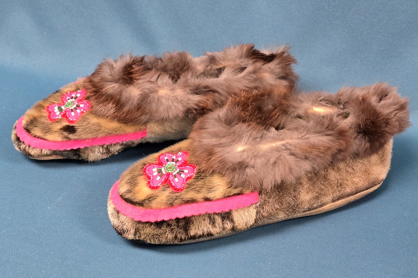 Vintage Handmade Alaska Native Inuit Eskimo Fur Slippers Beadwork 8.5-9