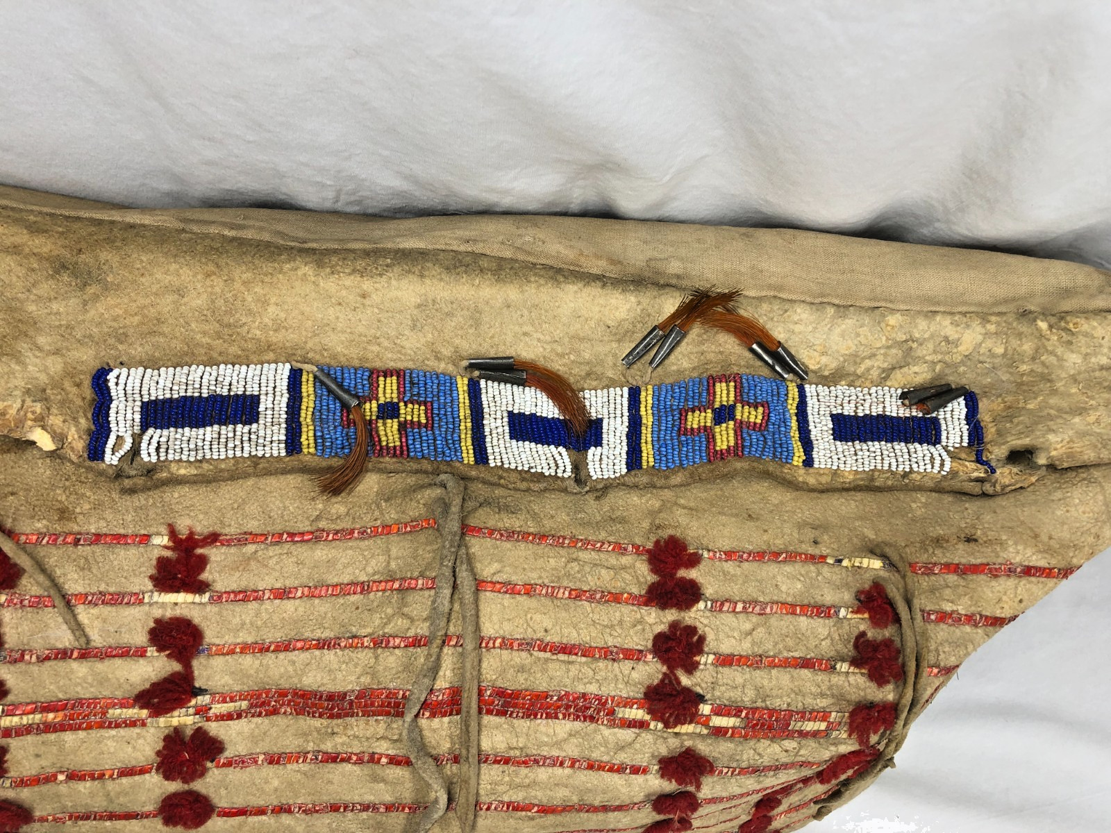 ANTIQUE LATE 1800'S SIOUX TEEPEE BAG OR SADDLE BAG W/ QUILL & BEADED DECORATIONS