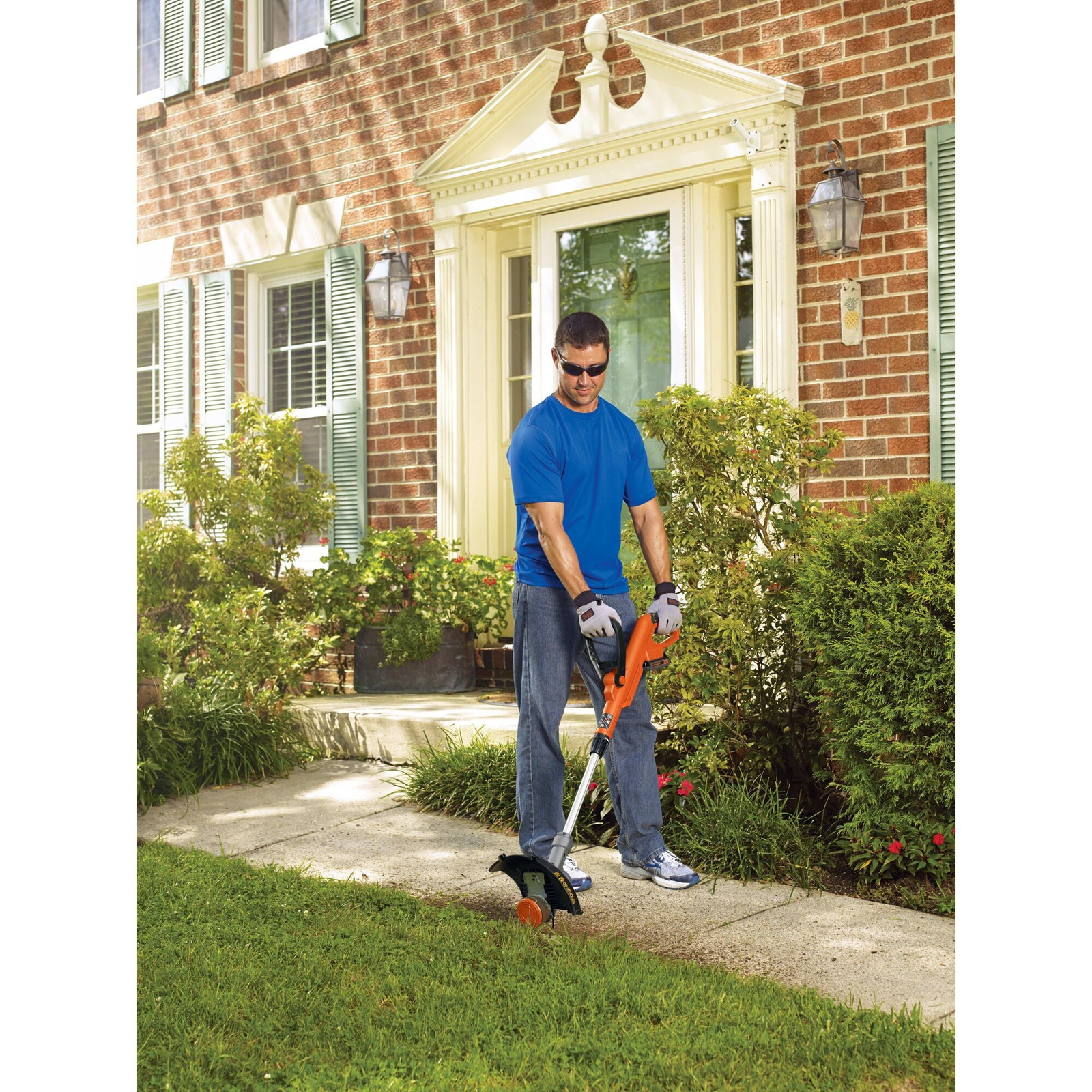 BLACK+DECKER 20V Max Lithium String Trimmer 12In - LST300