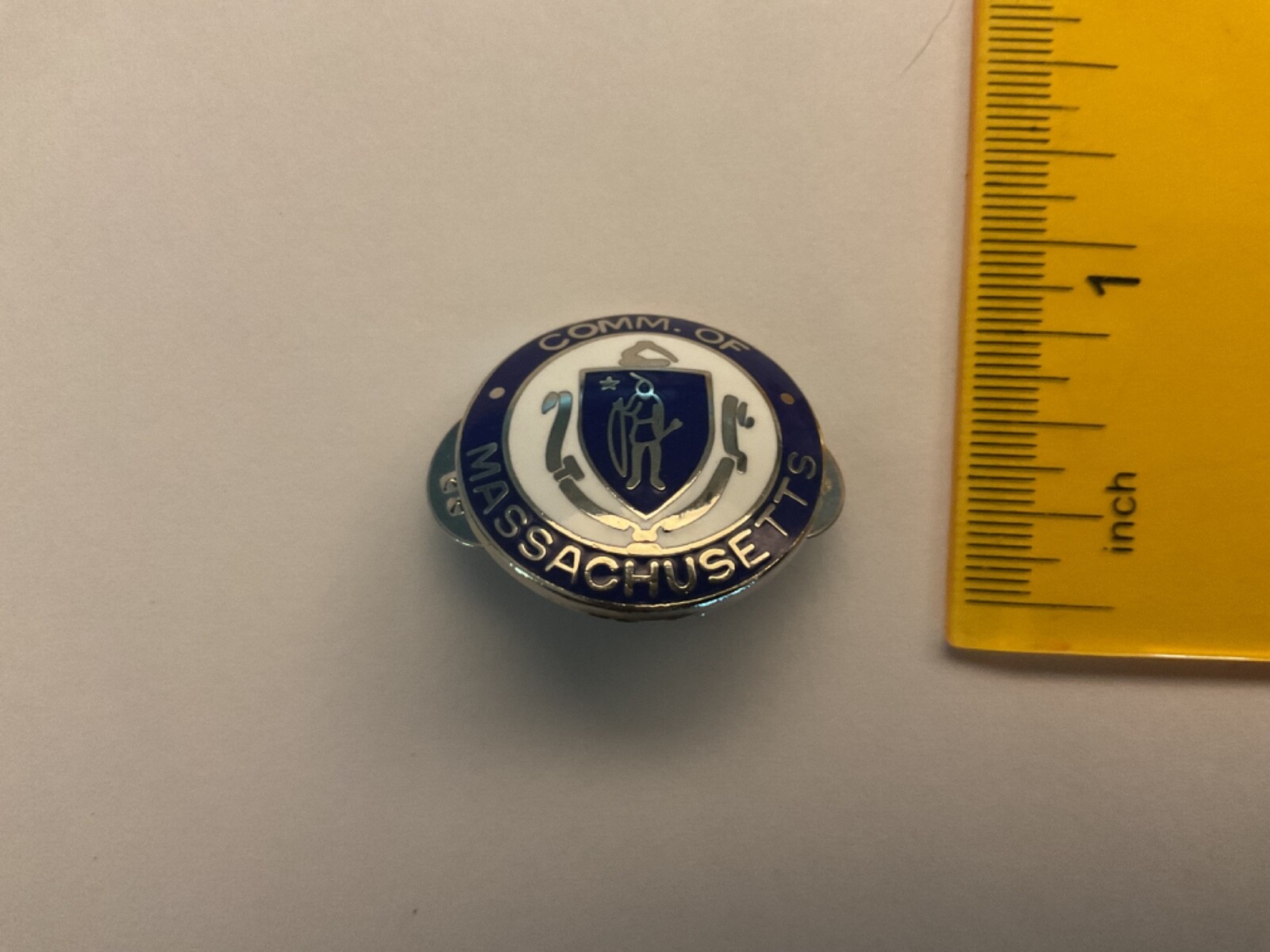 Massachusetts State Collar Seal collectable enamel silver full color pin backing