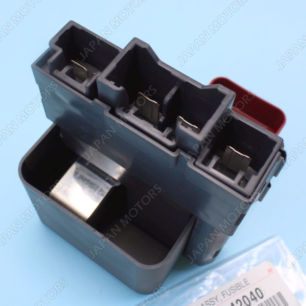 NEW GENUINE OEM TOYOTA RAV-4 2001 2002 2003 BLOCK ASSY, FUSIBLE LINK, 8262042040