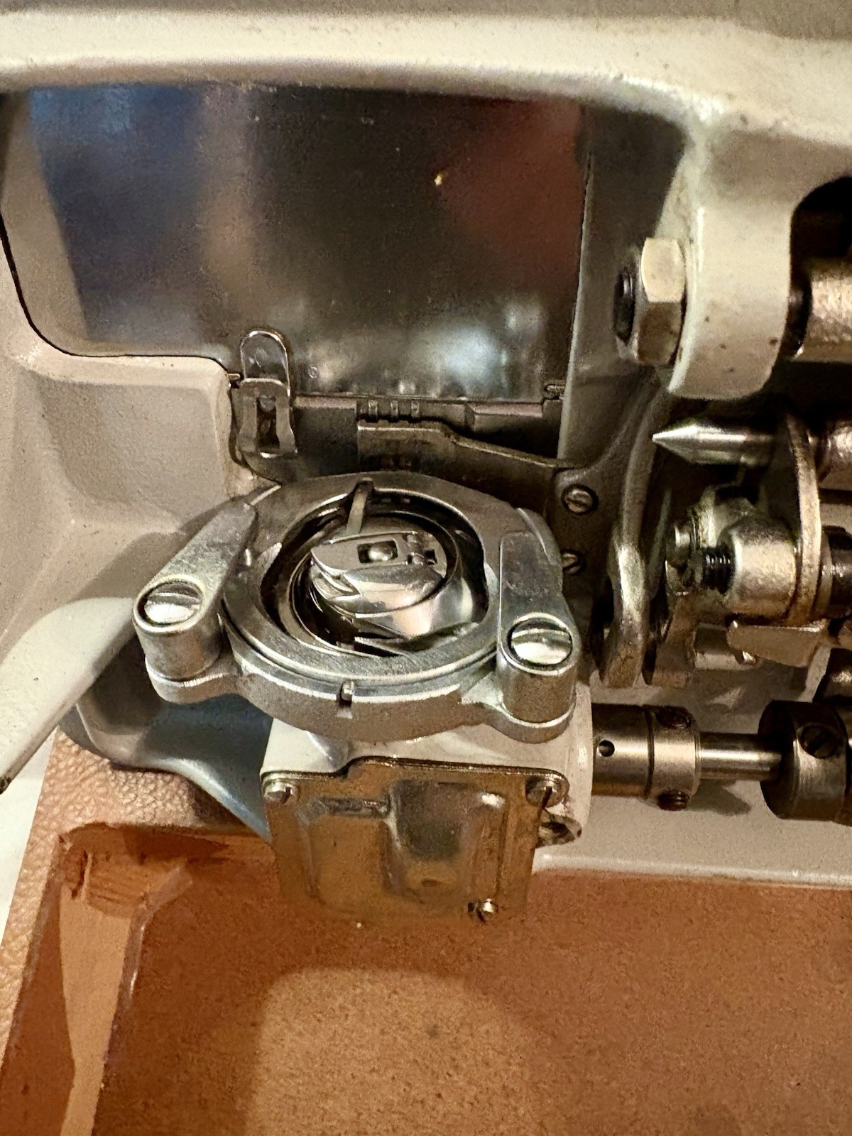 VINTAGE 1967 DOMESTIC ZIG-ZAF DIAL A STITCH MODEL 1665 SEWING MACHINE-WORKS WELL